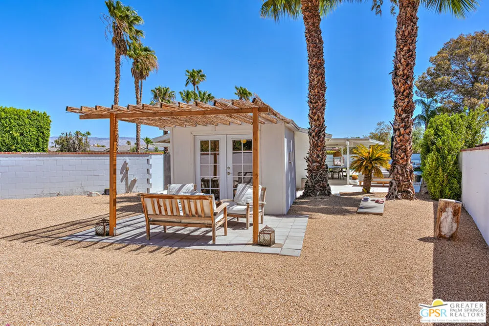 1373 E Madero Circle Palm Springs, CA 92262