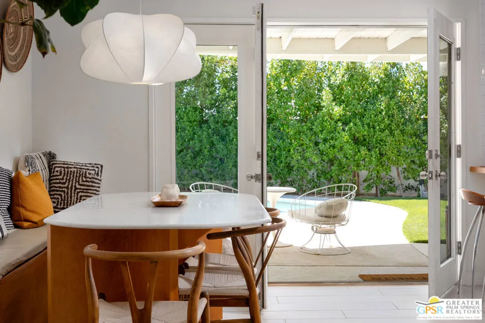 1373 E Madero Circle Palm Springs, CA 92262