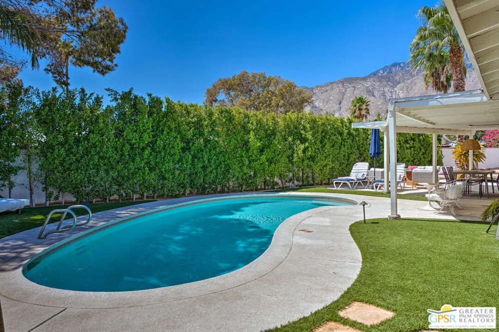 1373 E Madero Circle Palm Springs, CA 92262