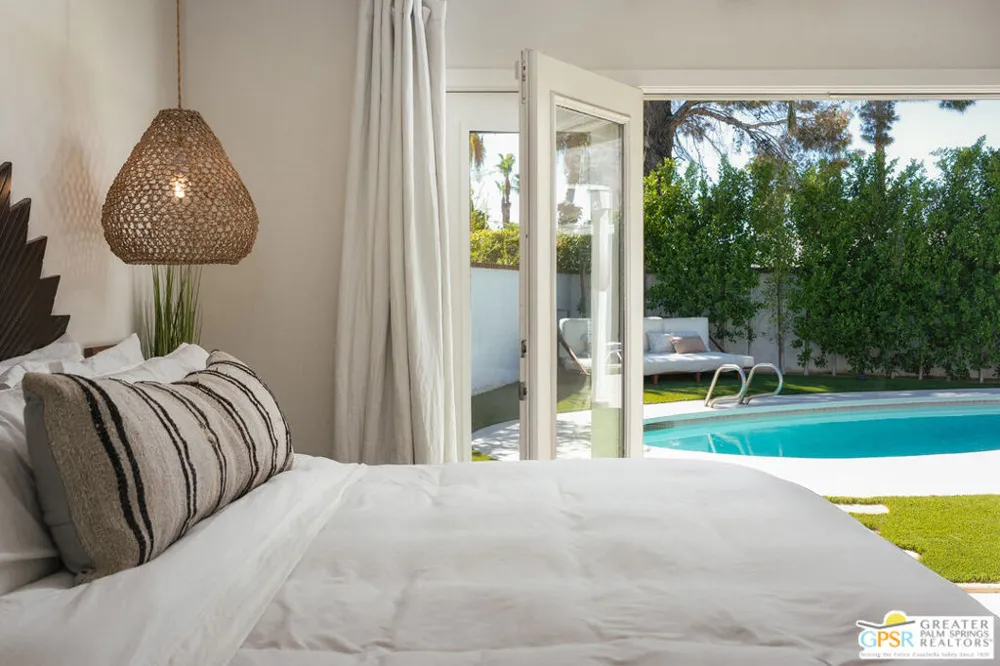 1373 E Madero Circle Palm Springs, CA 92262