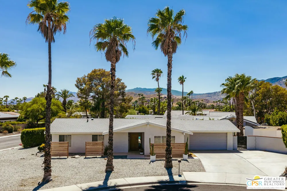1373 E Madero Circle Palm Springs, CA 92262