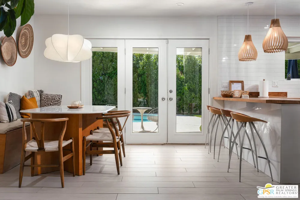 1373 E Madero Circle Palm Springs, CA 92262