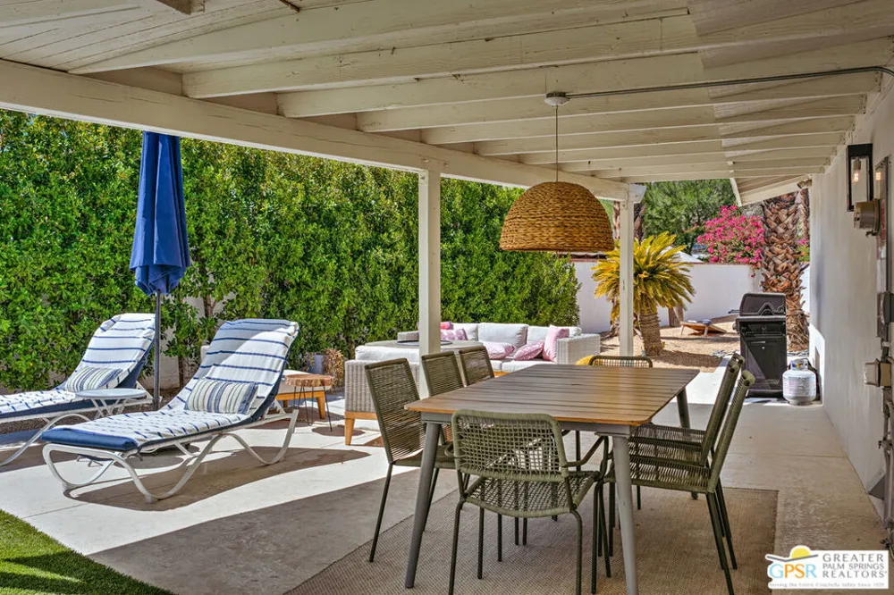 1373 E Madero Circle Palm Springs, CA 92262