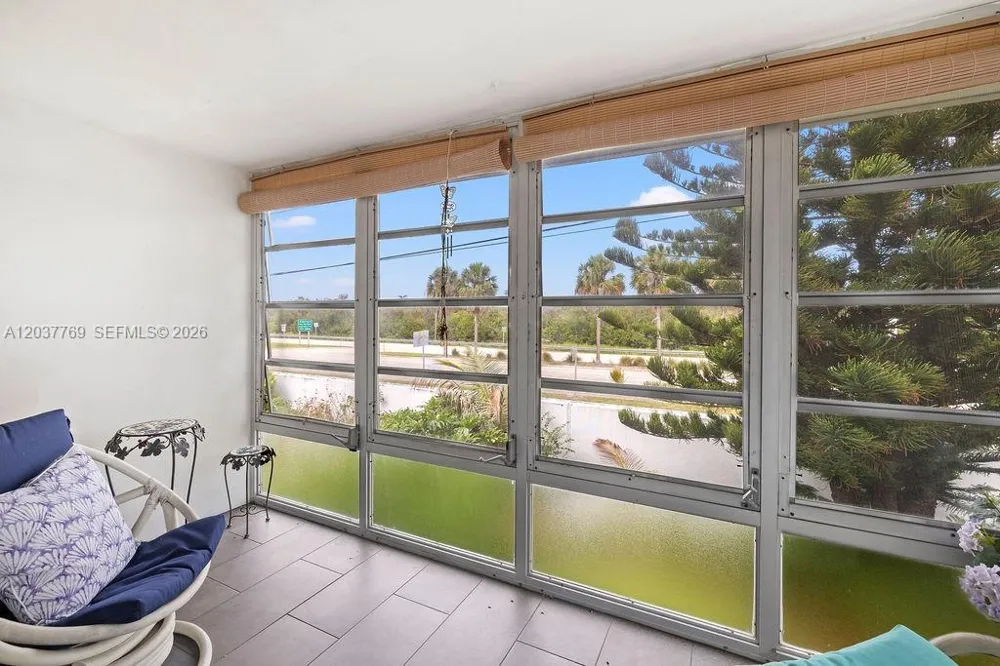 2800 Indian River Blvd #R9 Vero Beach, FL 32960