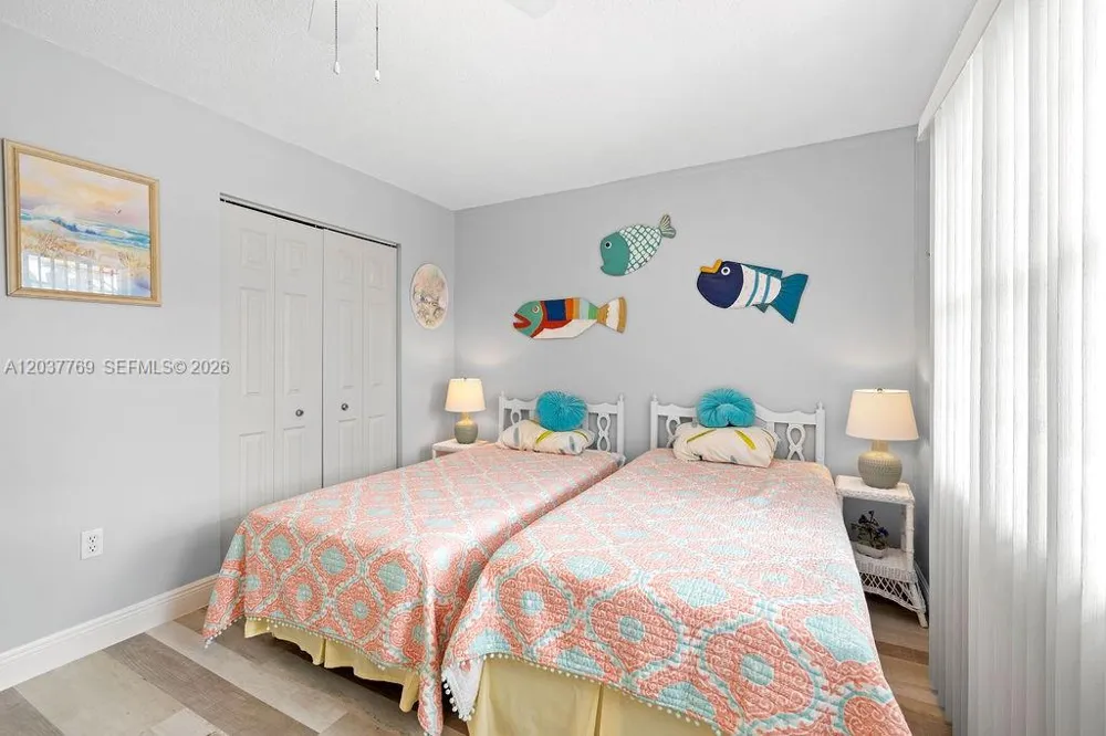 2800 Indian River Blvd #R9 Vero Beach, FL 32960