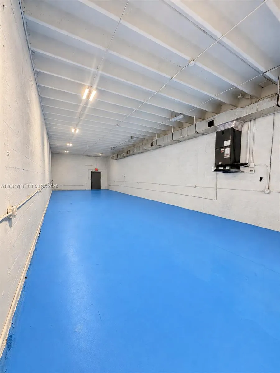 1899 NW 21st St #8 Miami, FL 33142