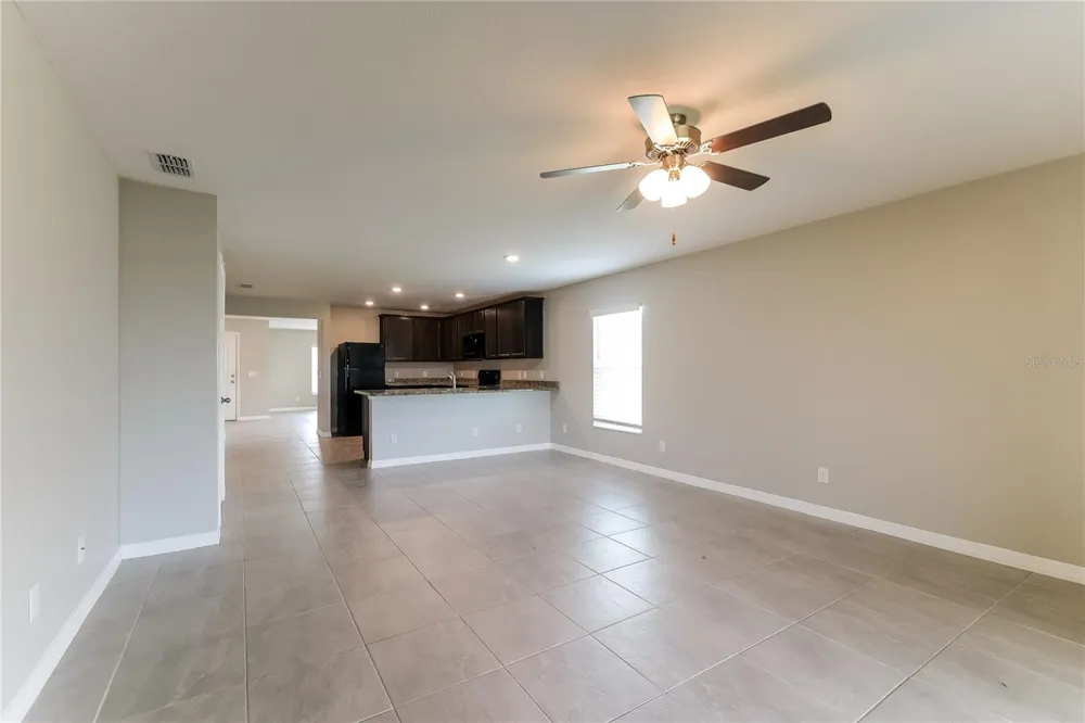 1571 SWAN LAKE CIRCLE Dundee, FL 33838