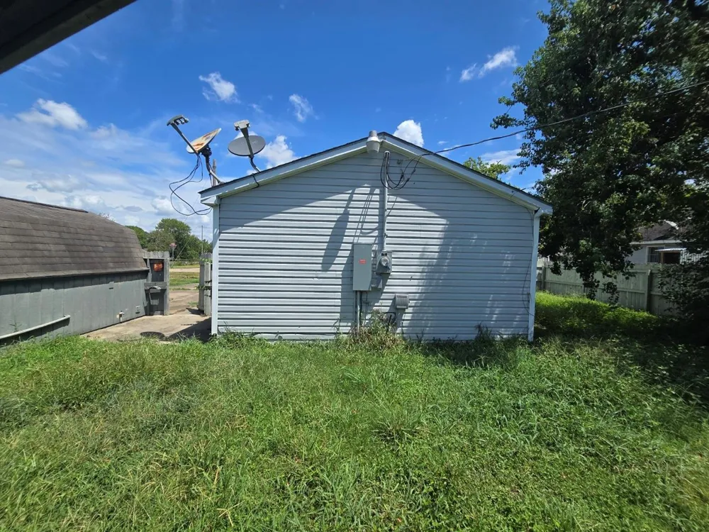 1523 Avenue F Freeport, TX 77541