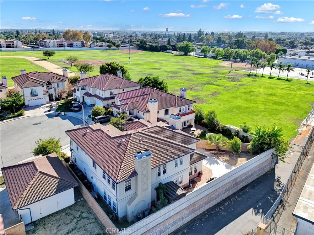 207 Gilbert Way Placentia, CA 92870