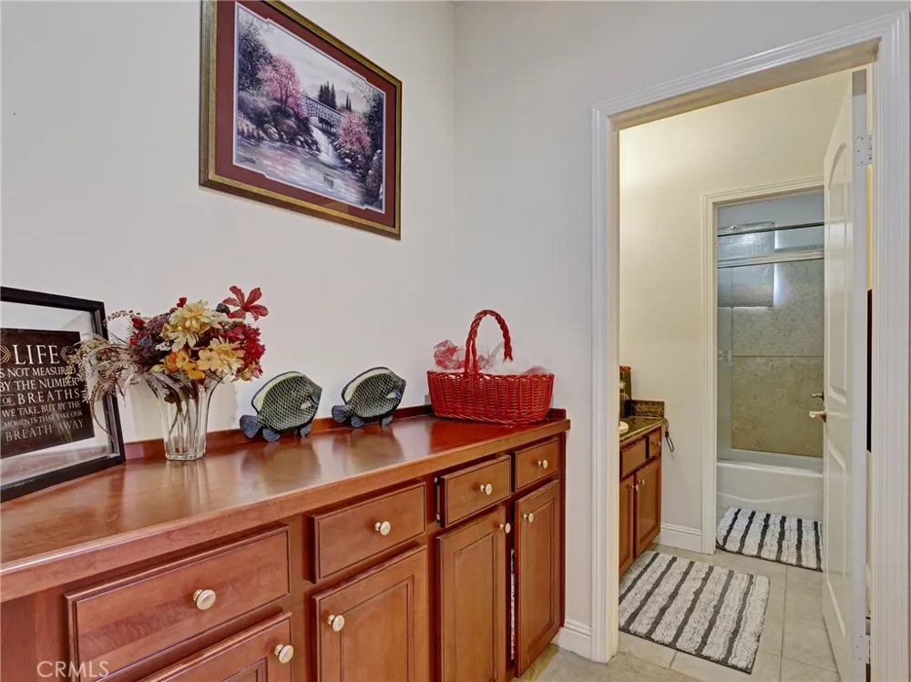 207 Gilbert Way Placentia, CA 92870