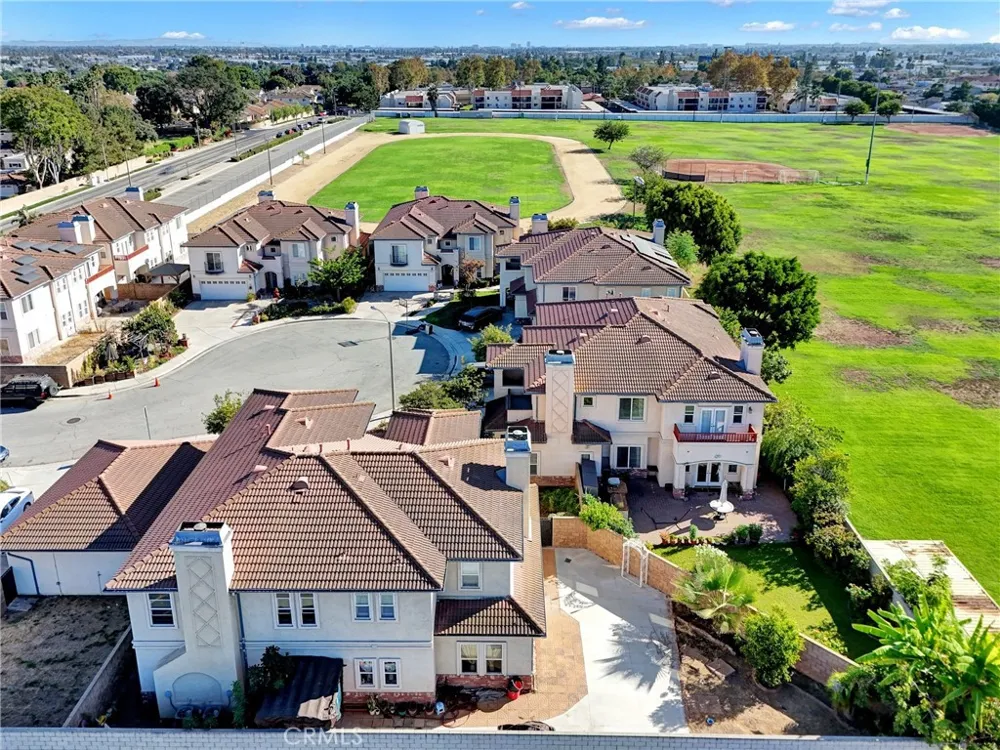 207 Gilbert Way Placentia, CA 92870