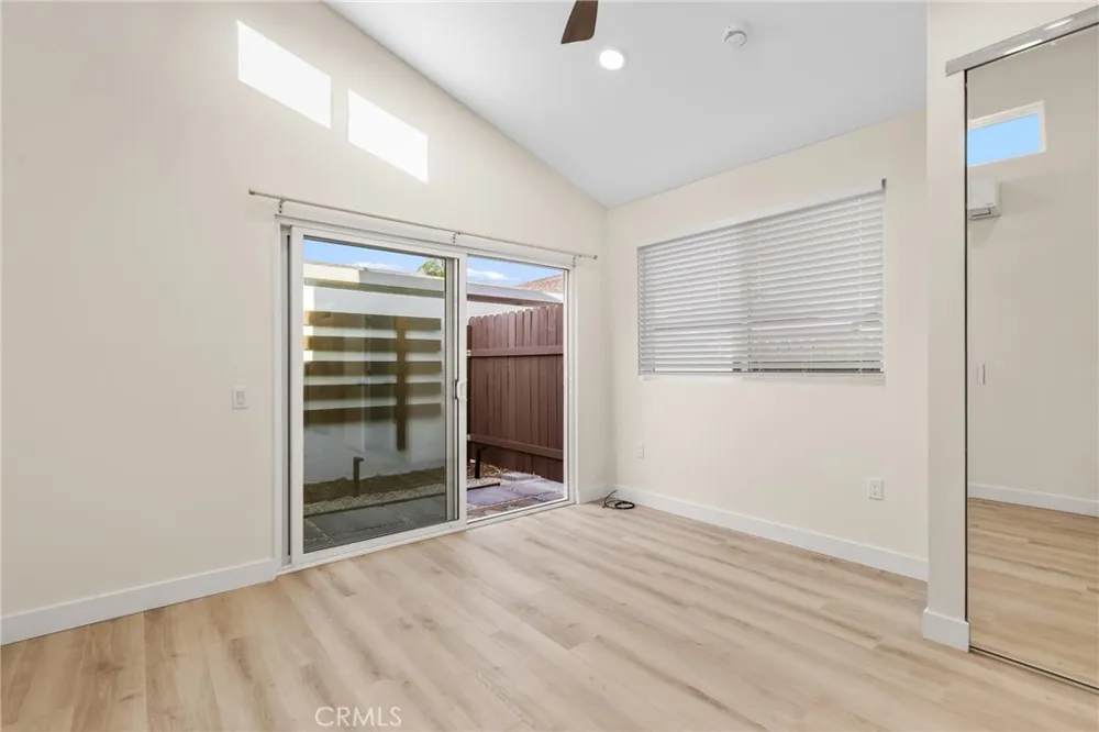 23343 gondor Lake Forest, CA 92630