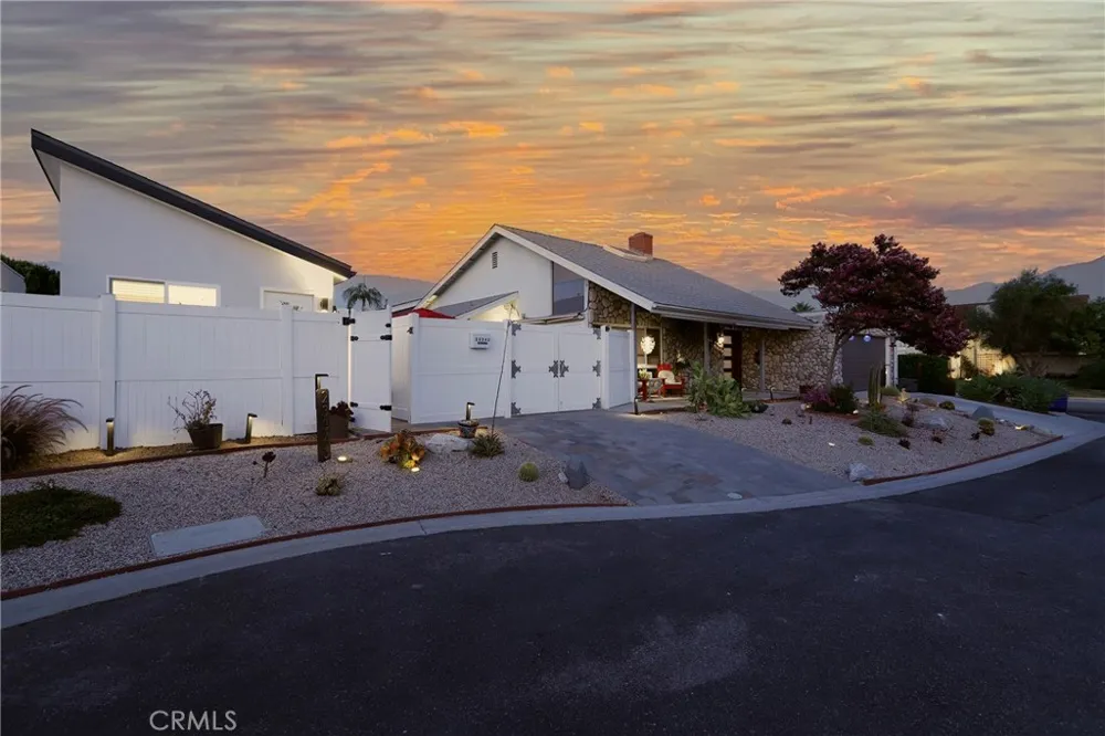 23343 gondor Lake Forest, CA 92630
