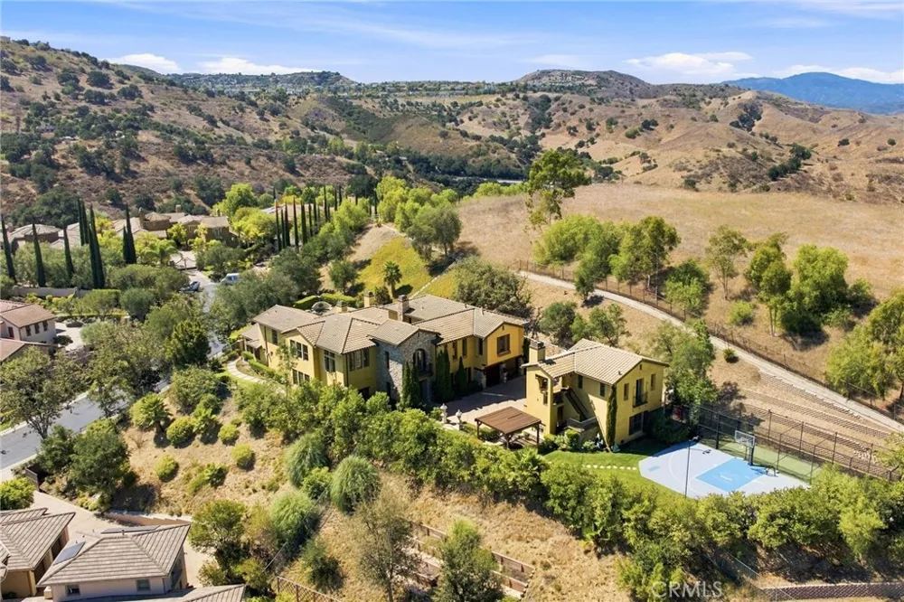 5182 Garrett Court Calabasas, CA 91302