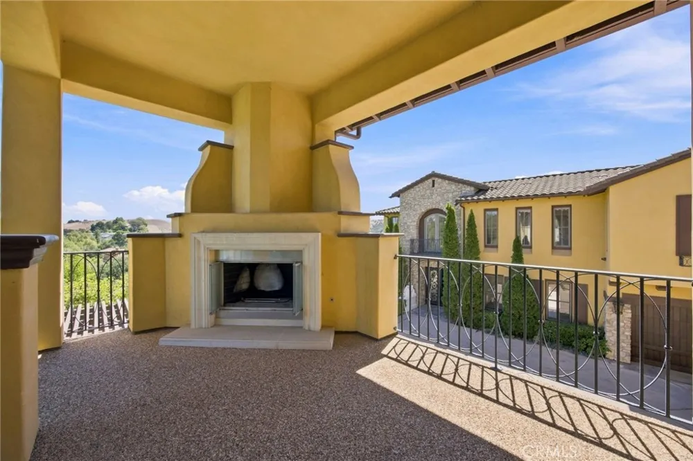 5182 Garrett Court Calabasas, CA 91302