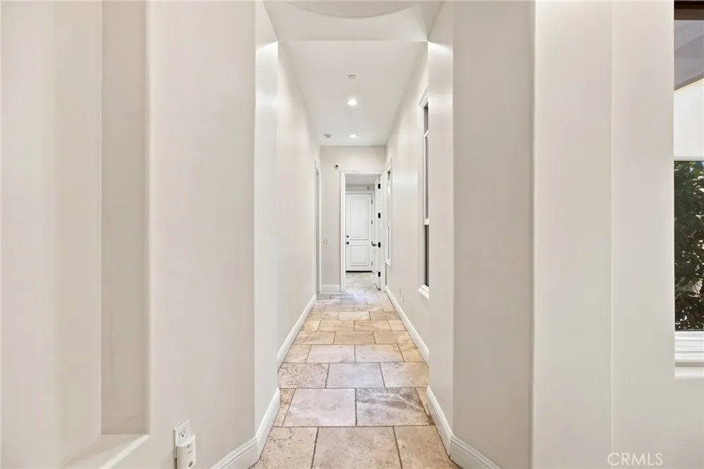 5182 Garrett Court Calabasas, CA 91302