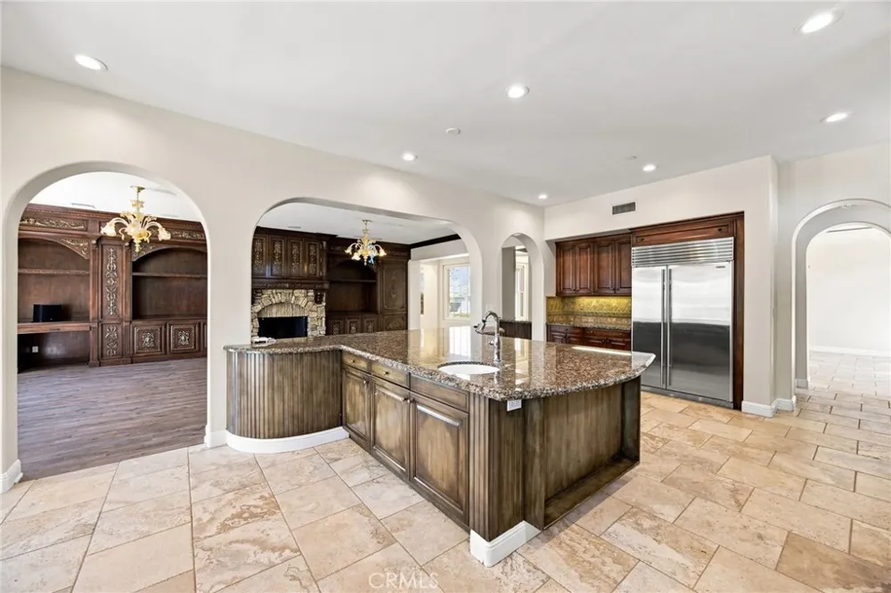 5182 Garrett Court Calabasas, CA 91302