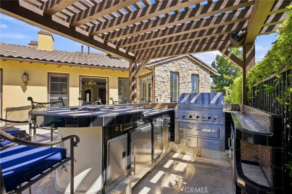 5182 Garrett Court Calabasas, CA 91302