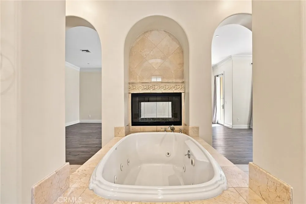 5182 Garrett Court Calabasas, CA 91302