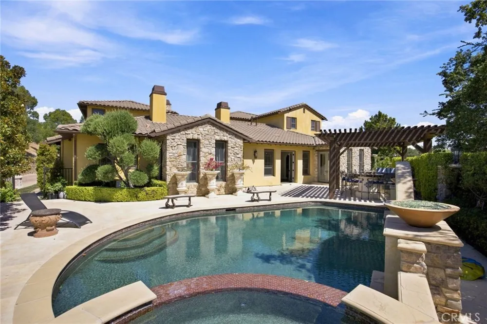 5182 Garrett Court Calabasas, CA 91302