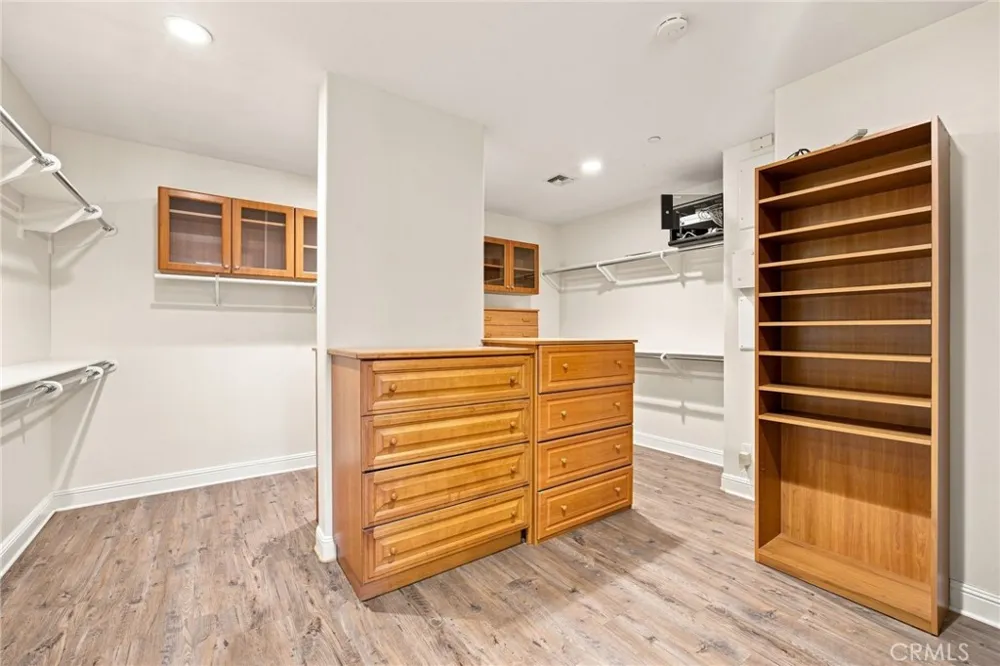 5182 Garrett Court Calabasas, CA 91302