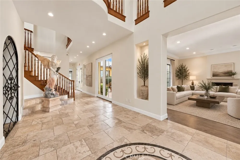 5182 Garrett Court Calabasas, CA 91302