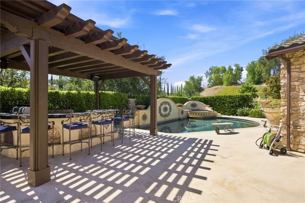 5182 Garrett Court Calabasas, CA 91302