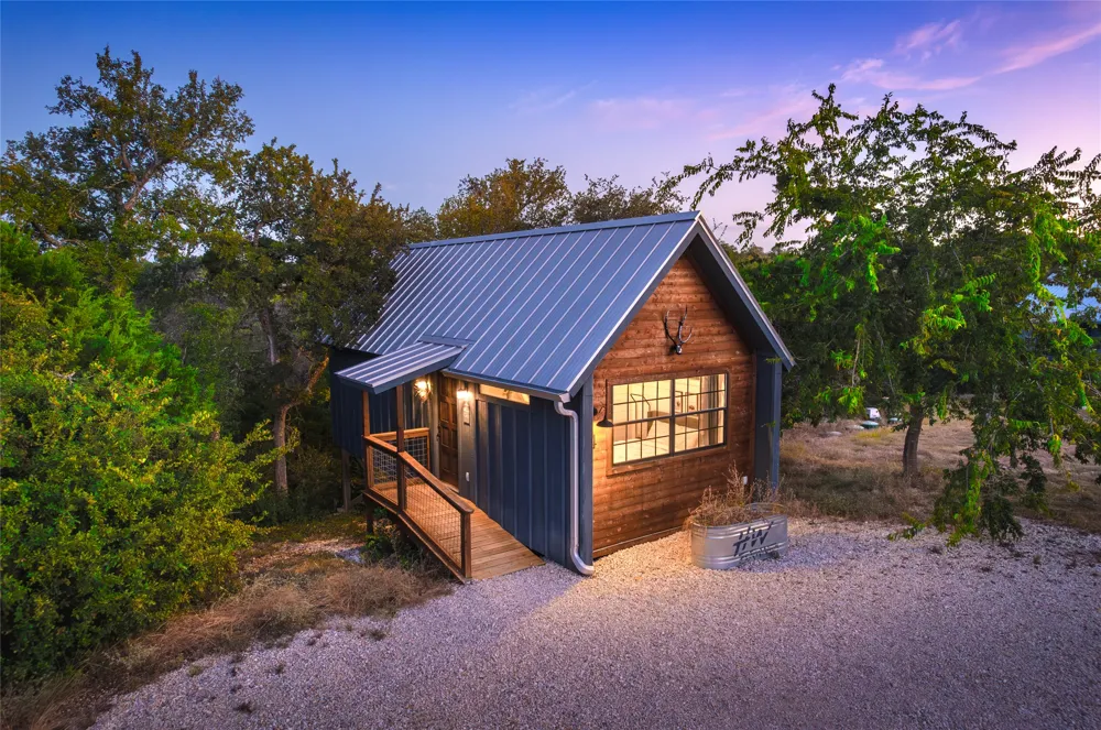 12665 Silver Creek Road Dripping Springs, TX 78620