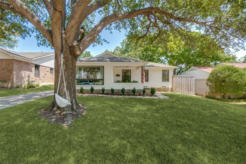 754 Kirkwood Drive Dallas, TX 75218