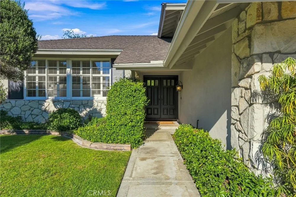 2762 Tern Circle Costa Mesa, CA 92626