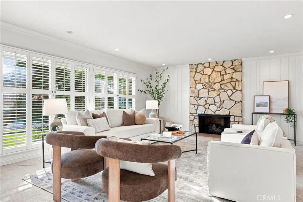2762 Tern Circle Costa Mesa, CA 92626