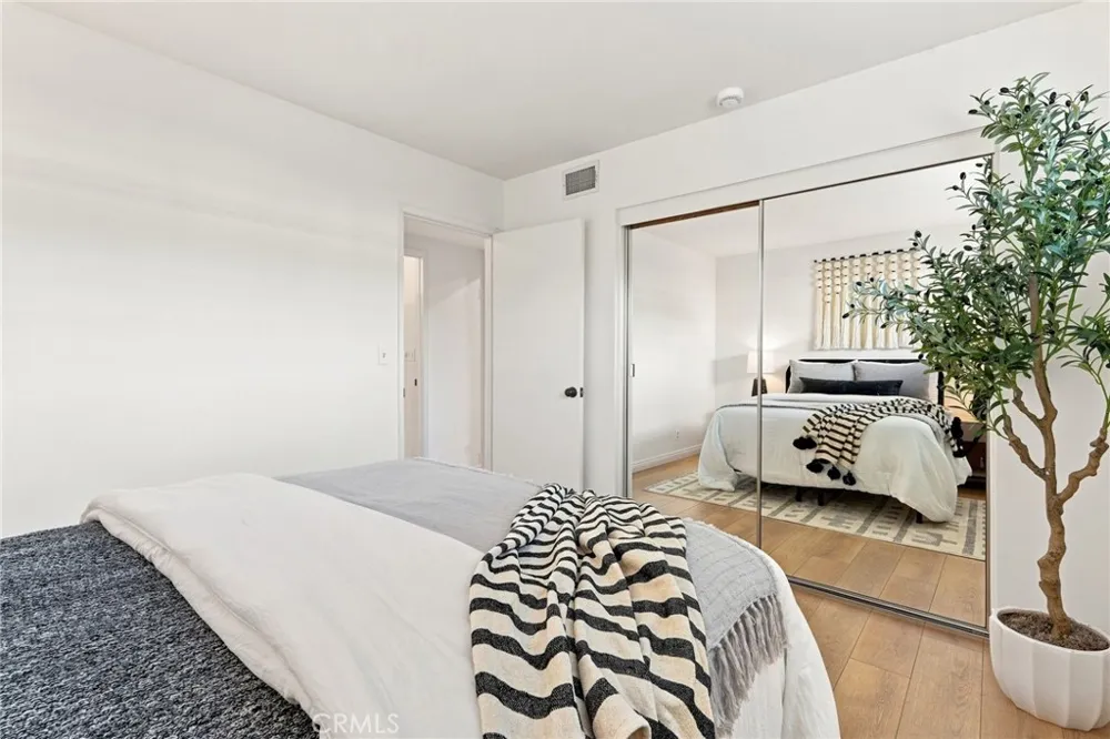 2762 Tern Circle Costa Mesa, CA 92626