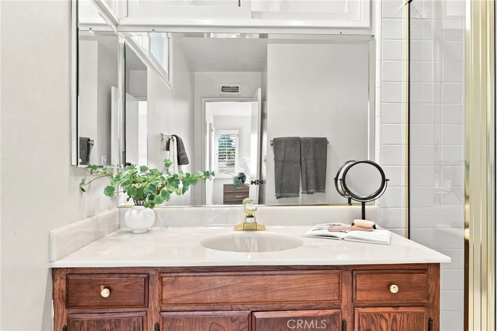 2762 Tern Circle Costa Mesa, CA 92626