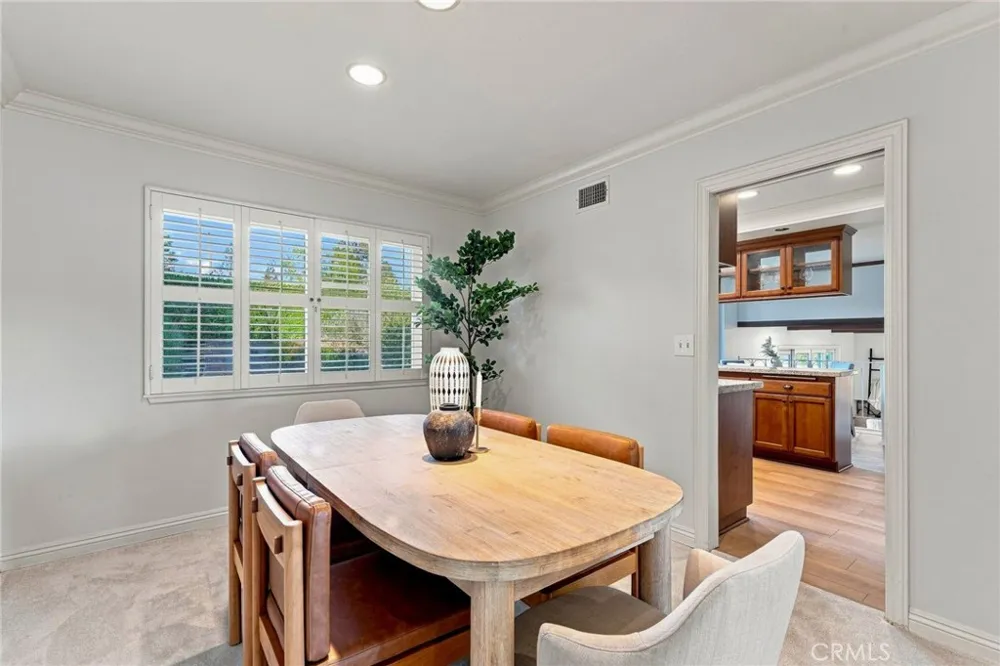 2762 Tern Circle Costa Mesa, CA 92626