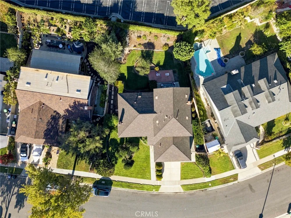 2762 Tern Circle Costa Mesa, CA 92626