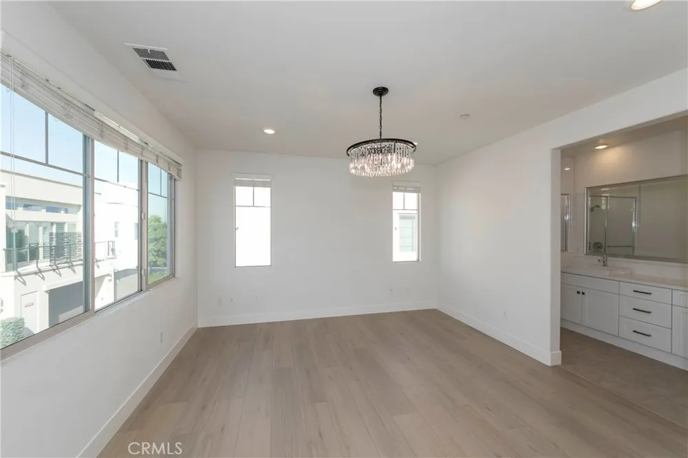 139 Terrapin Irvine, CA 92618