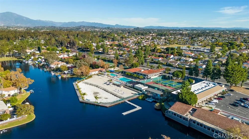22752 Bayshore Lane Lake Forest, CA 92630