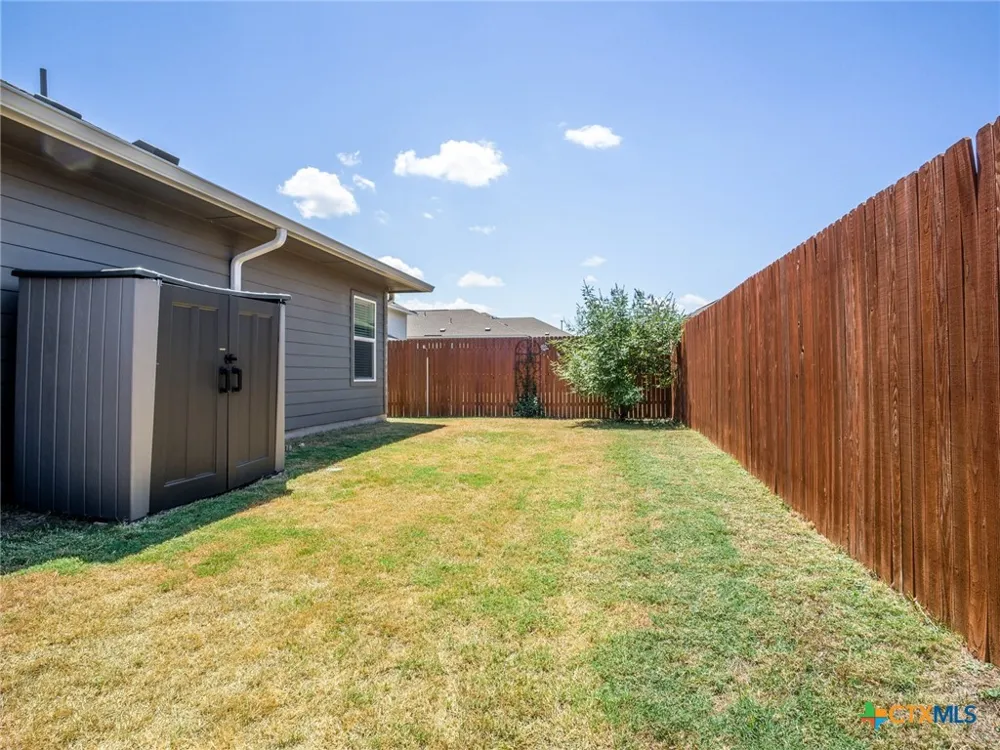 224 Grey Slate Avenue Marble Falls, TX 78654