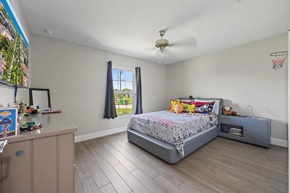 1002 SW JACQUELINE AVENUE Port St. Lucie, FL 34953