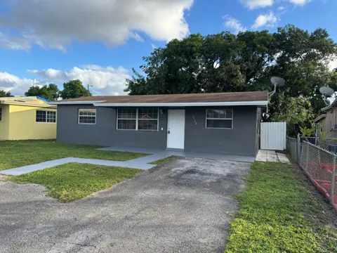 6120 SW 22ND COURT