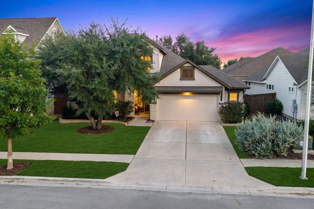 812 Heartleaf Drive Leander, TX 78641