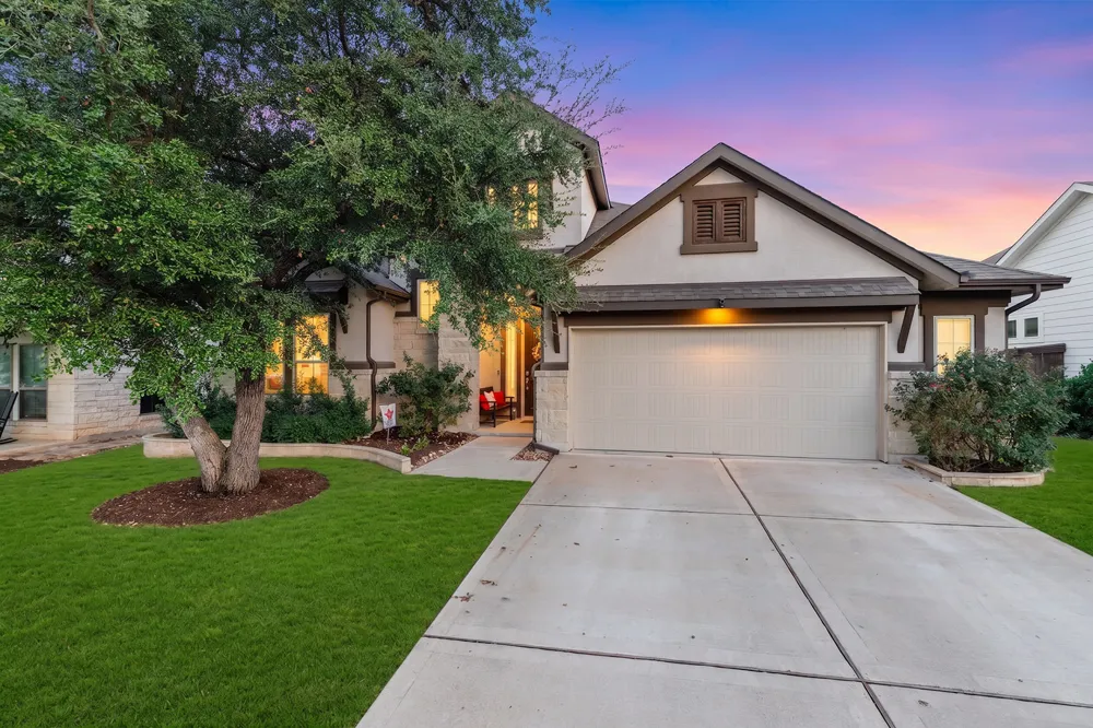 812 Heartleaf Drive Leander, TX 78641