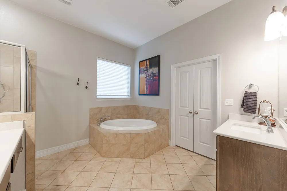 812 Heartleaf Drive Leander, TX 78641