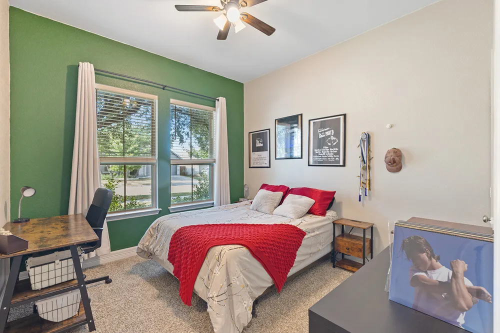 812 Heartleaf Drive Leander, TX 78641