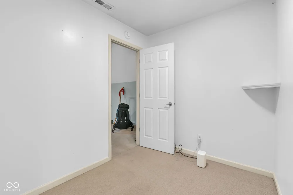 216 Creekview Circle Mooresville, IN 46158