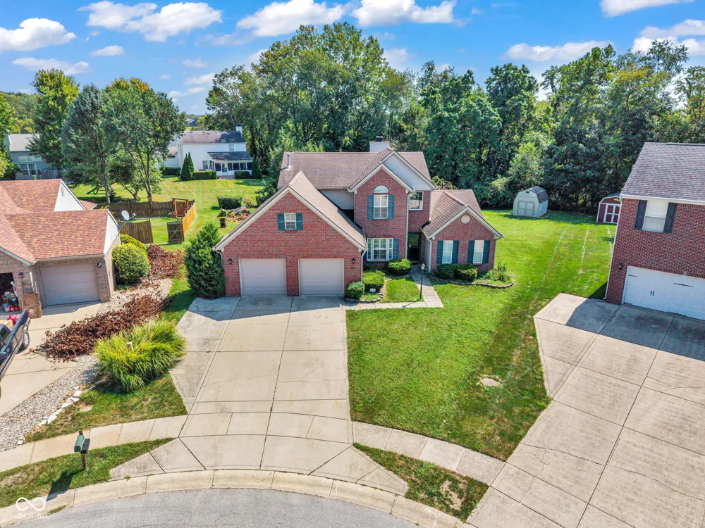 216 Creekview Circle Mooresville, IN 46158