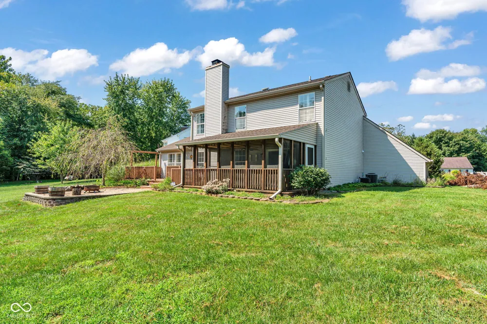 216 Creekview Circle Mooresville, IN 46158