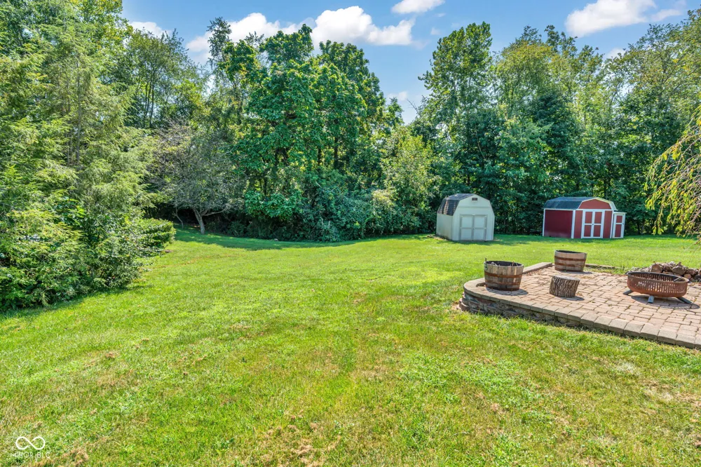 216 Creekview Circle Mooresville, IN 46158