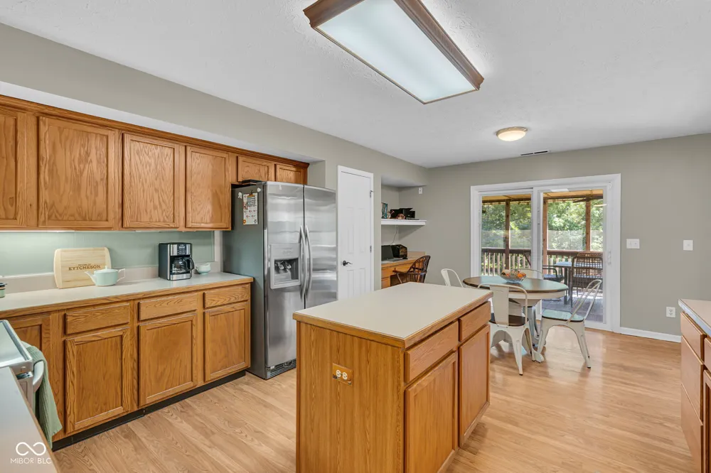 216 Creekview Circle Mooresville, IN 46158