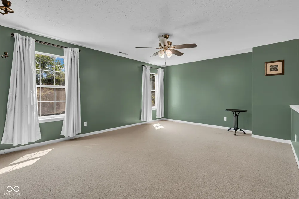 216 Creekview Circle Mooresville, IN 46158